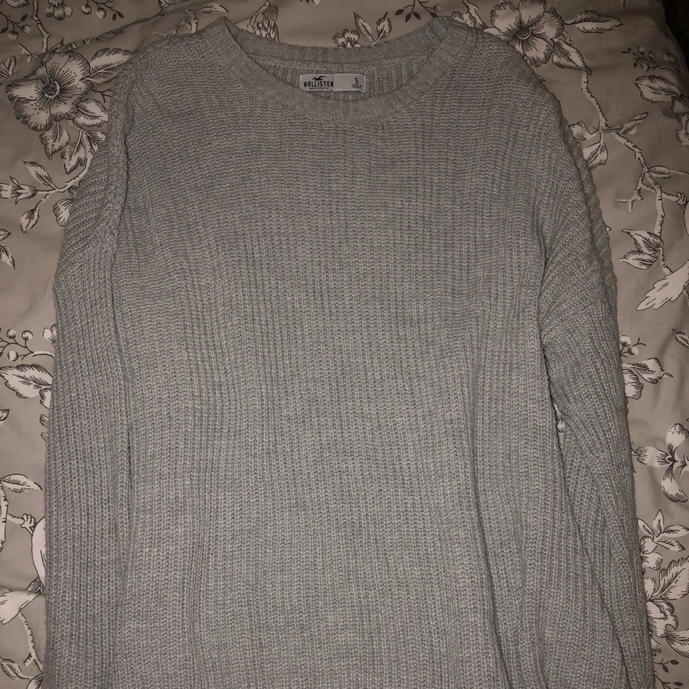 Grey sweater